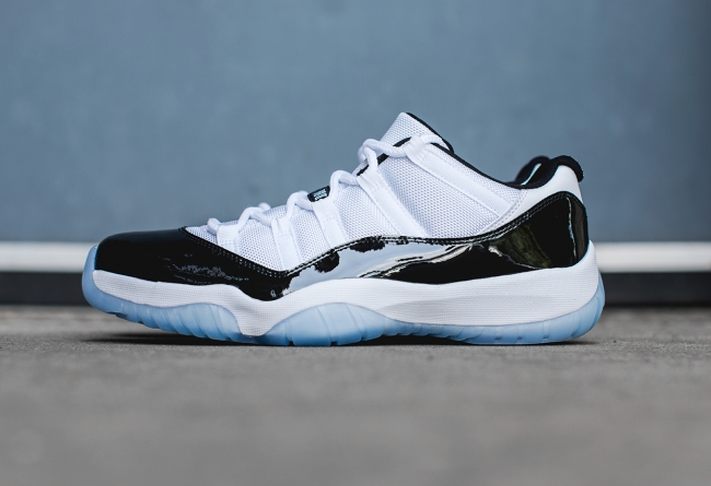 Air Jordan 11 Low ＂concord＂ Gs 上脚实拍 Aj11 528896 153 球鞋资讯 Flightclub中文站sneaker球鞋资讯第一站 9105