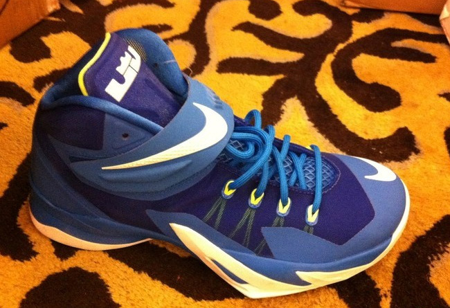 lebron zoom soldier 8 flyease